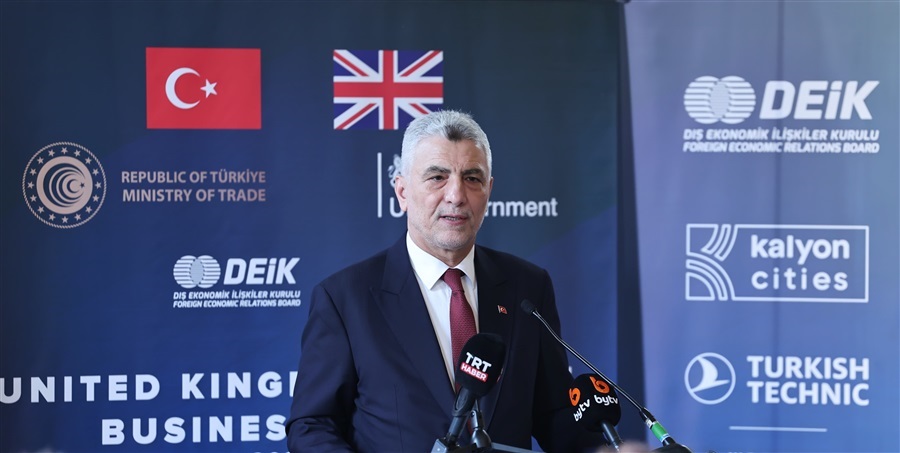 Ticaret Bakanı Bolat, Türkiye-İngiltere İş Forumu'nda Konuştu