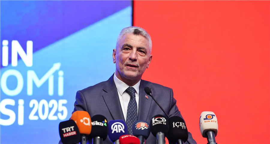 Ticaret Bakanı Ömer Bolat, Mersin Ekonomi Zirvesi'nde Konuştu