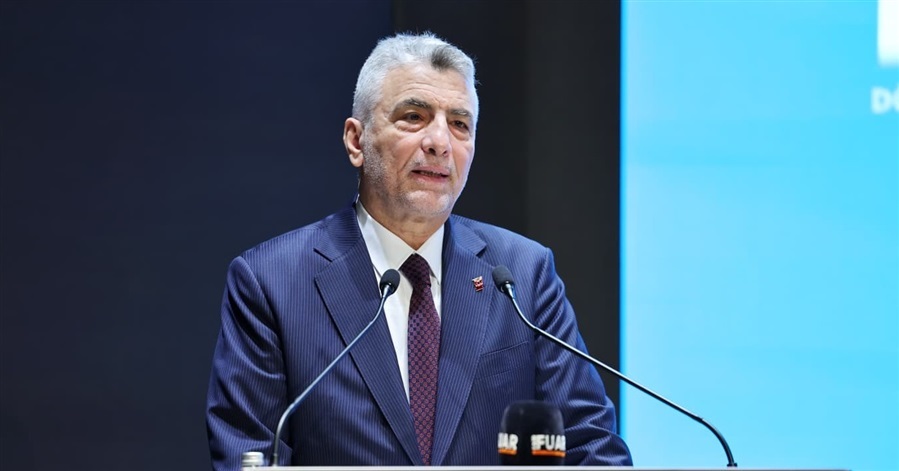Ticaret Bakanı Ömer Bolat, Dönüşen Dünyada İhracat Zirvesi'nin Açılışında Konuştu